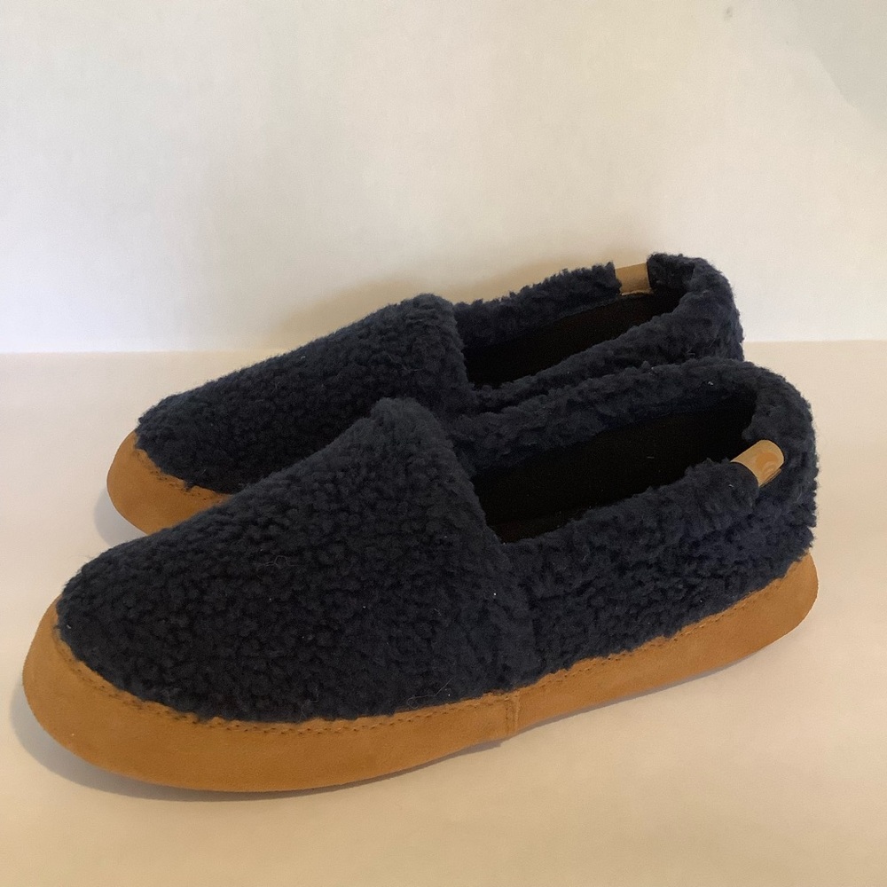 Acorn Women’s Moc sliper Navy popcorn Size 8 - 9